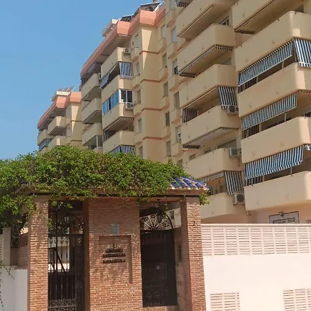 Le Corbusier Pool Ac Parking Andra Διαμέρισμα Benalmádena